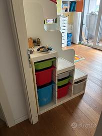 Mobile contenitori ikea trofast