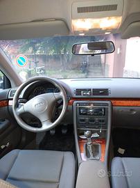 AUDI A4 2ª serie - 2003