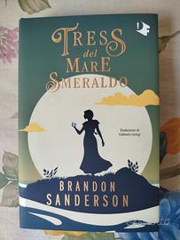 "Tress del mare smeraldo" di Brandon Sanderson