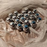 Set completo dadi ruota Mazda