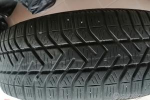 2 PIRELLI INVERNALI 185/65R15 COME NUOVE