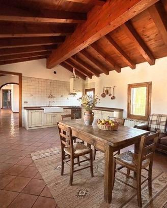 Appartamento di 89 m² con 4 locali e box auto a Co