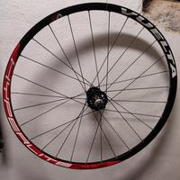 COPPIA CERCHI VUELTA 26*

HYPERLITE PLUS

