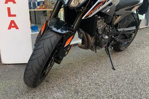 Ktm duke 790