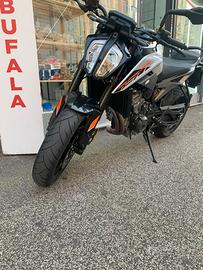 Ktm duke 790