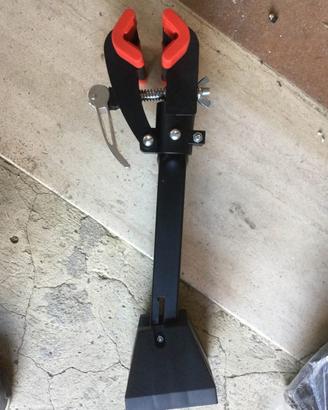 Staffa per bici a muro