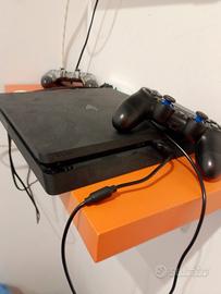 PS 4 con controllerr e cuffie 