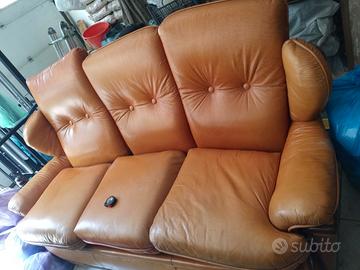 Divano in pelle, lunghezza 2+ metri