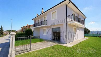 Villa di 314 m² con più di 5 locali e box auto dop