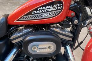 Harley Davidson 883 Centenario