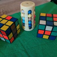 cubo di rubik e torre 