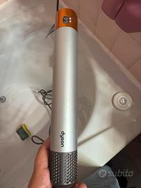 Dyson airwrap