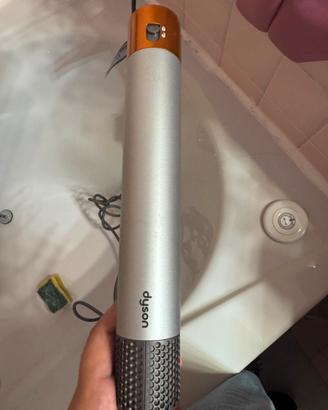 Dyson airwrap
