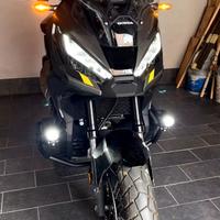 COPPIA FARI LED FARETTI FENDINEBBIA HONDA X ADV