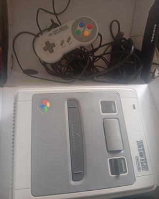 SNES con cavi e un controller
