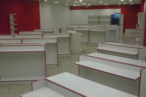 Scaffali per esposizione