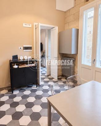 AMPIO APPARTAMENTO CON GIARDINO PRIVATO A LECCE