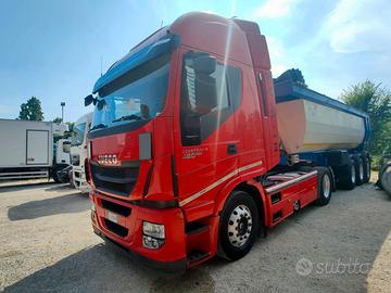 Iveco EcoStralis 460 EEV trattore stradale