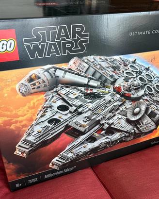 Lego Millennium Falcon UCS 75192