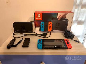 Nintendo Switch  – completa di accessori + 128 GB