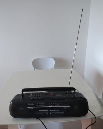 Sanyo radio portatile vintage 
