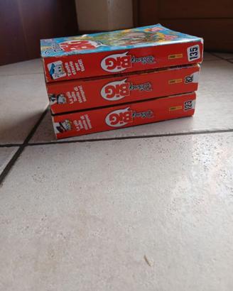 Set di tre fumetti.