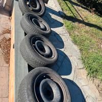 4 cerchi ferro a 4 fori R15