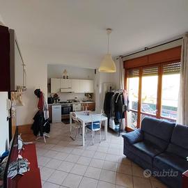 Trilocale arredato a Budrio