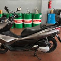 Honda pcx125 2012