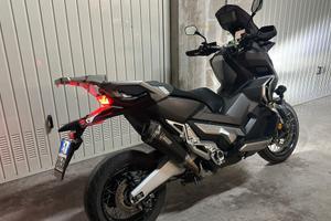 X-Adv 750 Desert Trak
