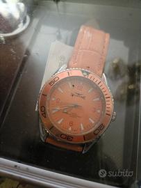 Orologio con penna e portachiavi