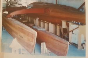 Trimarano 31 piedi– scafo in costruzione (70–80%)