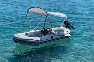 Gommone 3,30 mt + motore 3,6 cavalli + carrello