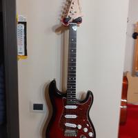  Squier Stratocaster Standard 