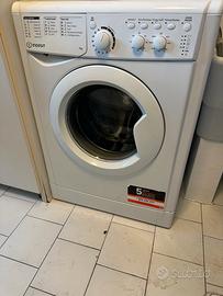 Lavatrice Indesit 7 kg – perfettamente funzionante