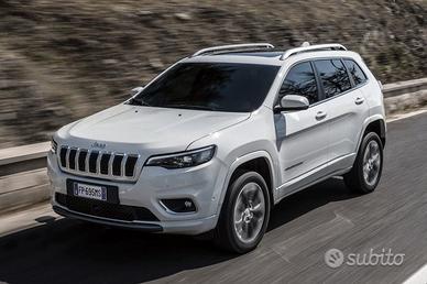 Ricambi jeep cherokee disponibili