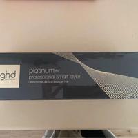 Piastra per capelli GHD Platinum+, nuova