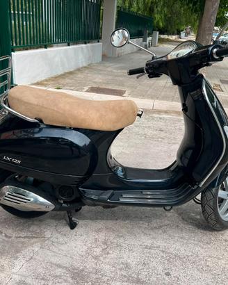 VESPA LX 125 A 7100 KM D'EPOCA 20 ANNI + ACCESSORI