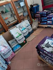 Negozio per animali con toelettatura
