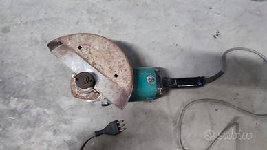 Smerigliatrice angolare Makita