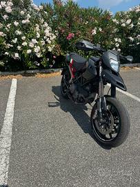 Ducati Hypermotard 796