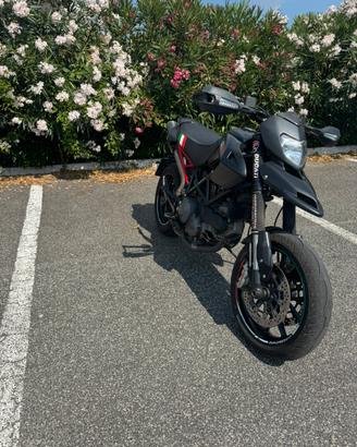 Ducati Hypermotard 796