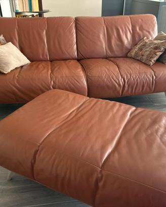 Divano pelle con Pouf  Divani e Divani