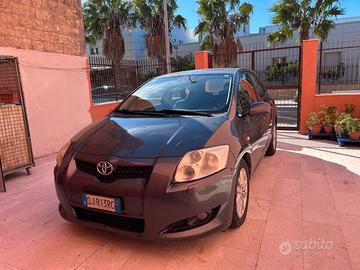 TOYOTA AURIS 2.0 D4D
