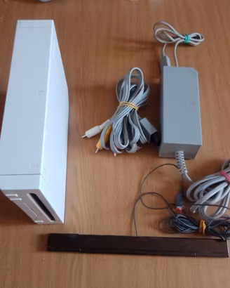 Nintendo Wii  (Solo Console & Cavi)