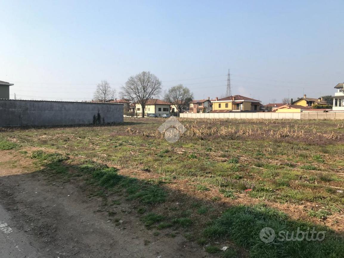 TER. RESIDENZIALE A CORBETTA - Vista 2
