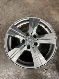 Cerchio originale Mercedes-benz da 16 pollici