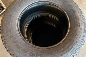 Goodyear Wrangler 255/70 r18