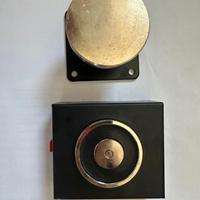 ELETTROMAGNETE CON CONTROPIASTRA OPERA