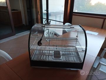 vetrina calda per cornetti